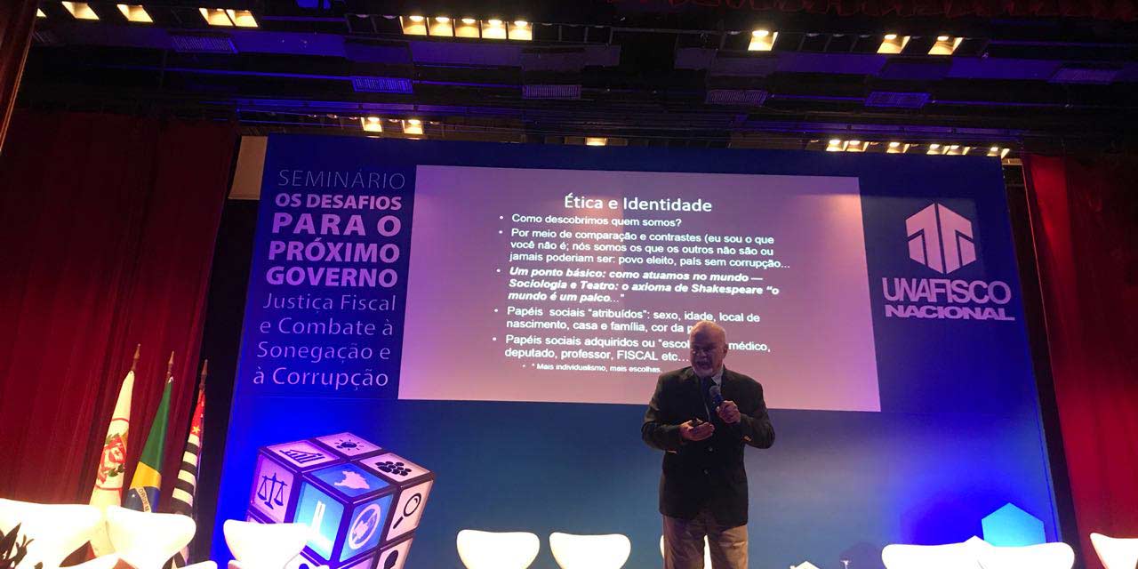 Seminário da Unafisco começa debatendo a relação da sociedade com o Estado